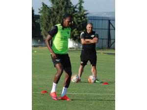 Akhisar Belediyespor'da Rodallega Sancısı