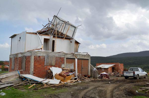 Hortum Kastamonu'da Evleri Yıktı Geçti