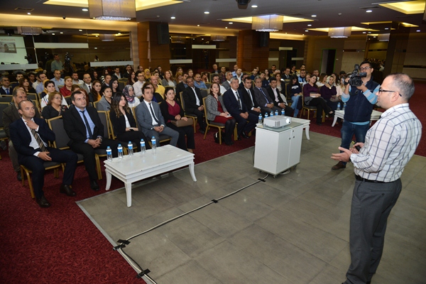 Adana Büyükşehir'de Bilgi Küpü toplantıları sürüyor