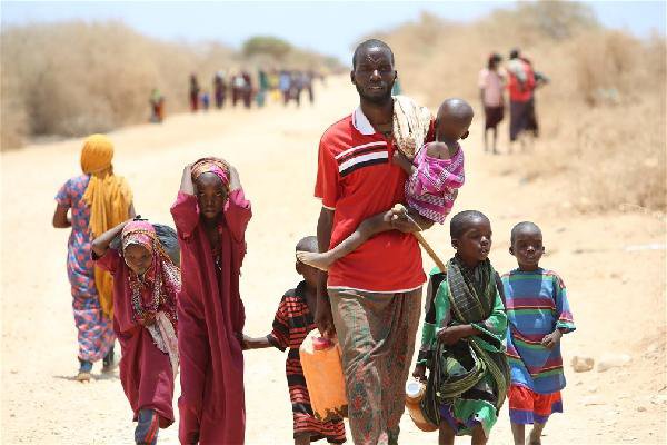 Somali'de Nüfusun Yarısı Açlıktan Ölüm Tehdidi Altında