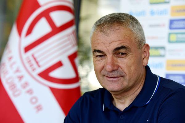 Antalyaspor Teknik Direktörü Çalımbay: "İlkleri Başardık"