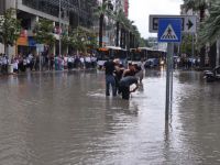 Denizli'de 45 Dakikalık Yağmur Hayatı Felç Etti