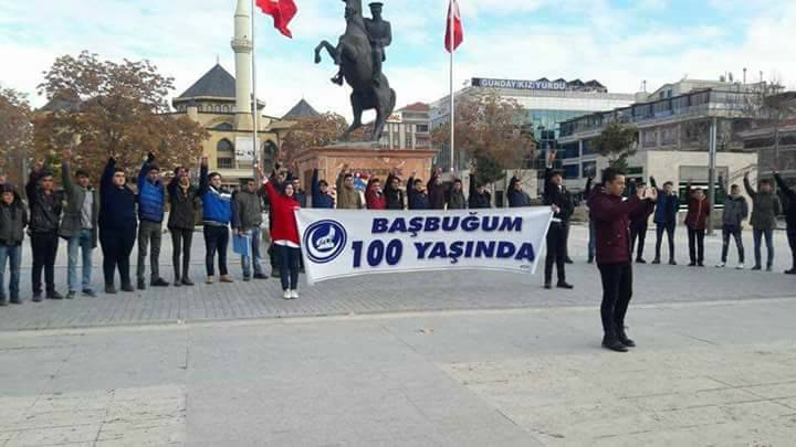 "BAŞBUĞUM 100 YAŞINDA" ADLI  RESİM SERGİSİ BEĞENİ TOPLADI