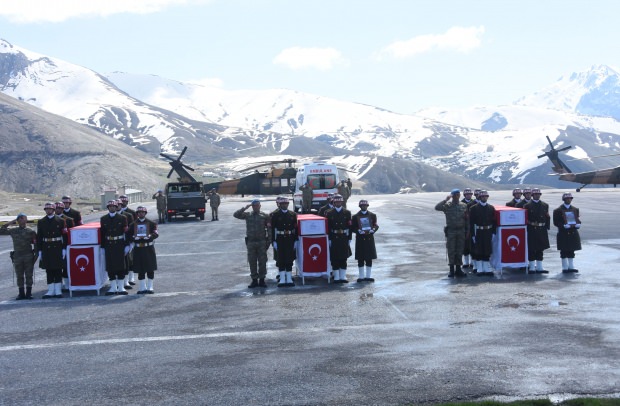 Türkiye şehitlerini uğurladı