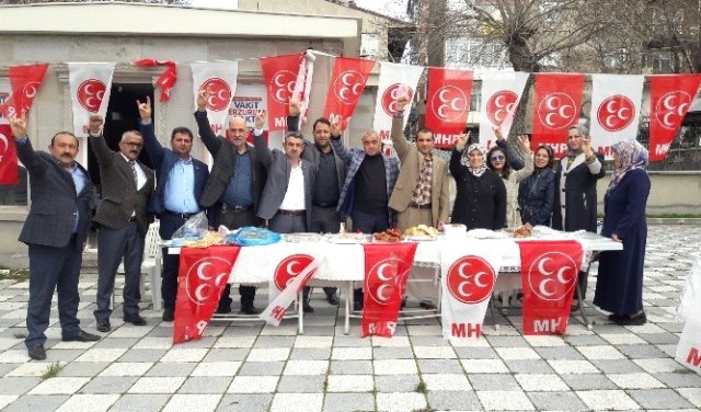 MHP'den Yardım Kermesi