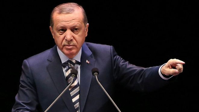 Erdoğan'dan O Sanatçılara çok sert sözler