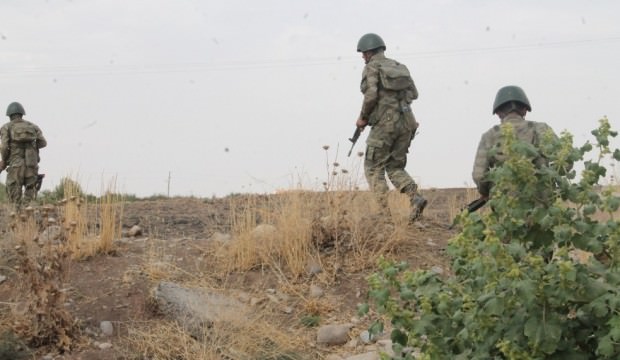 JÖH'ten sıcak temas! 4 terörist öldürüldü