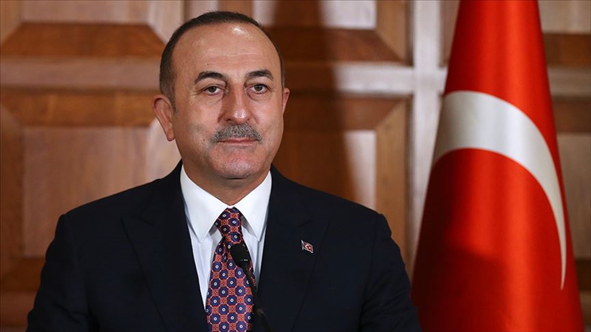 Dışişleri Bakanı Çavuşoğlu'ndan Ermenistan'da Darbe Açıklaması