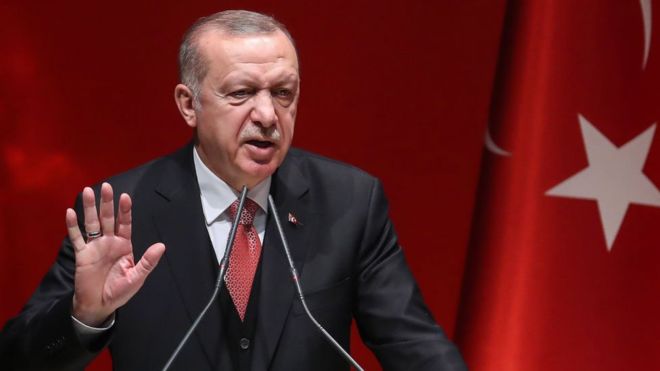 Erdoğan 'Hepinize sesleniyorum' diyerek resti çekti