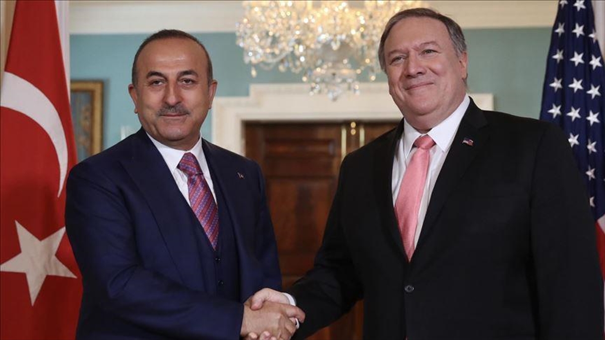 Çavuşoğlu ABD'li mevkidaşı Pompeo ile telefonda görüştü