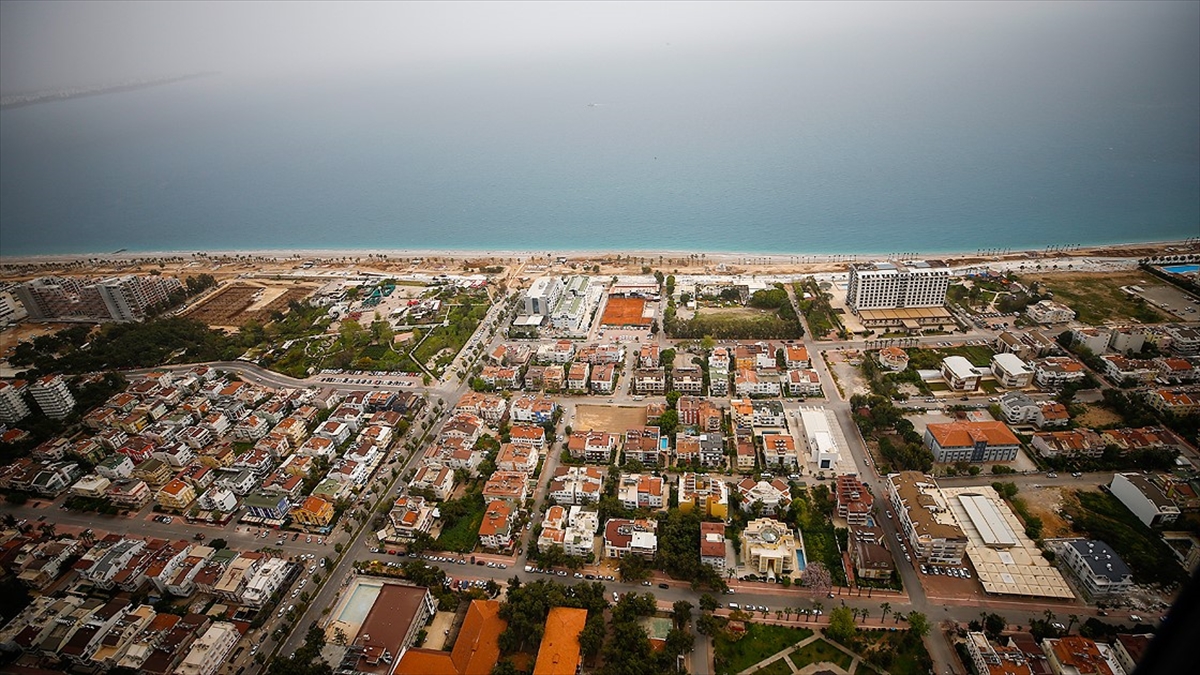 Antalya'da yabancıya konut satışı bu yıl rekor kıracak