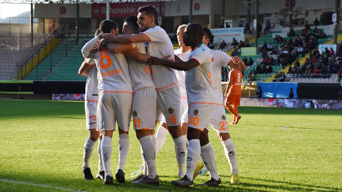 Alanyaspor kupada çok farklı