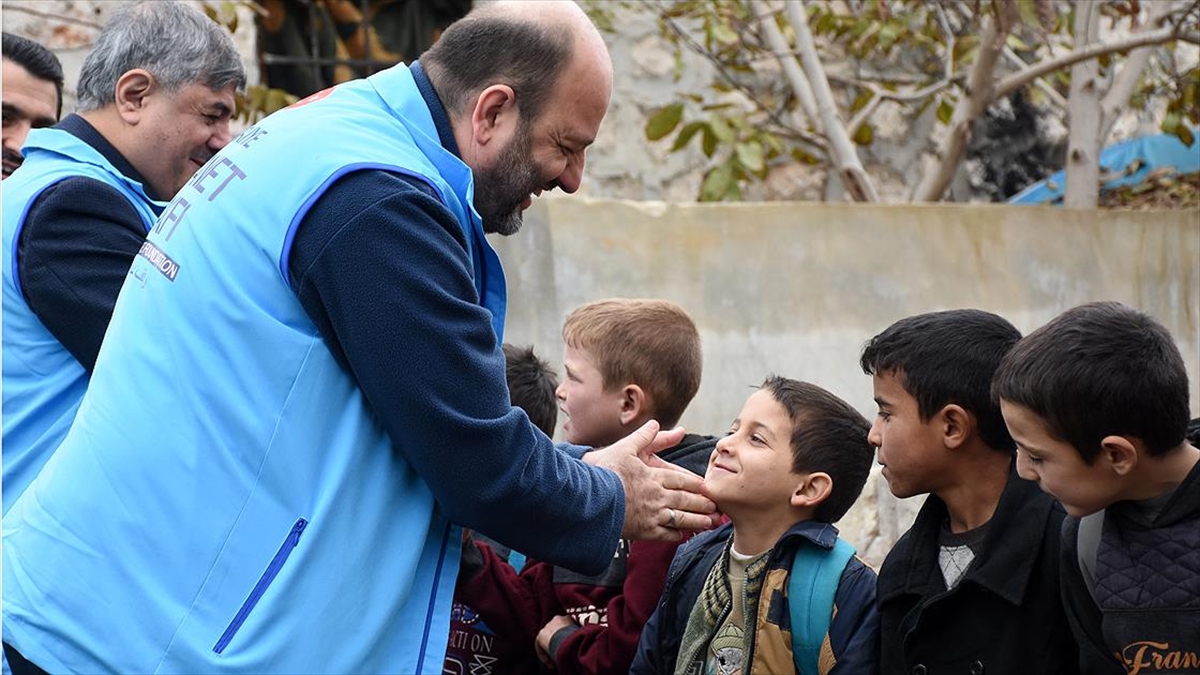 Türkiye Diyanet Vakfı İdlib'de okul açtı