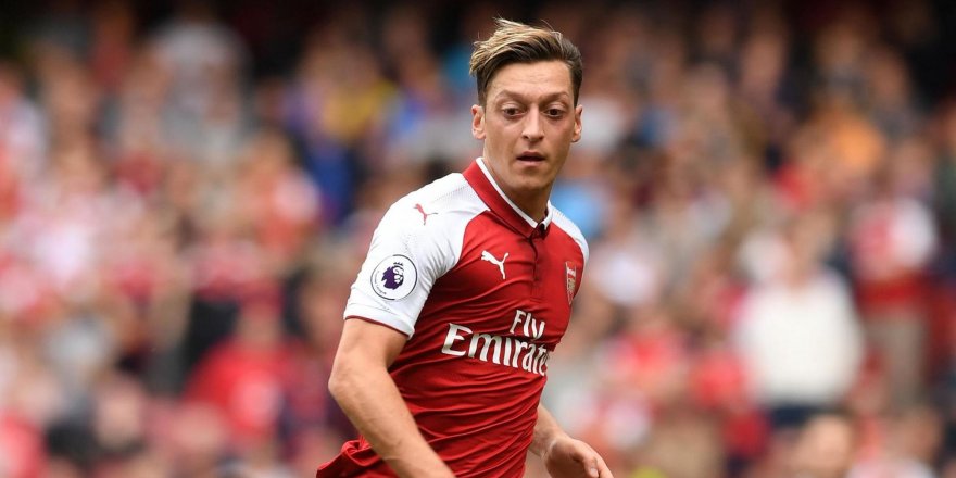 Uluslararası Af Örgütü'nden Mesut Özil'e destek