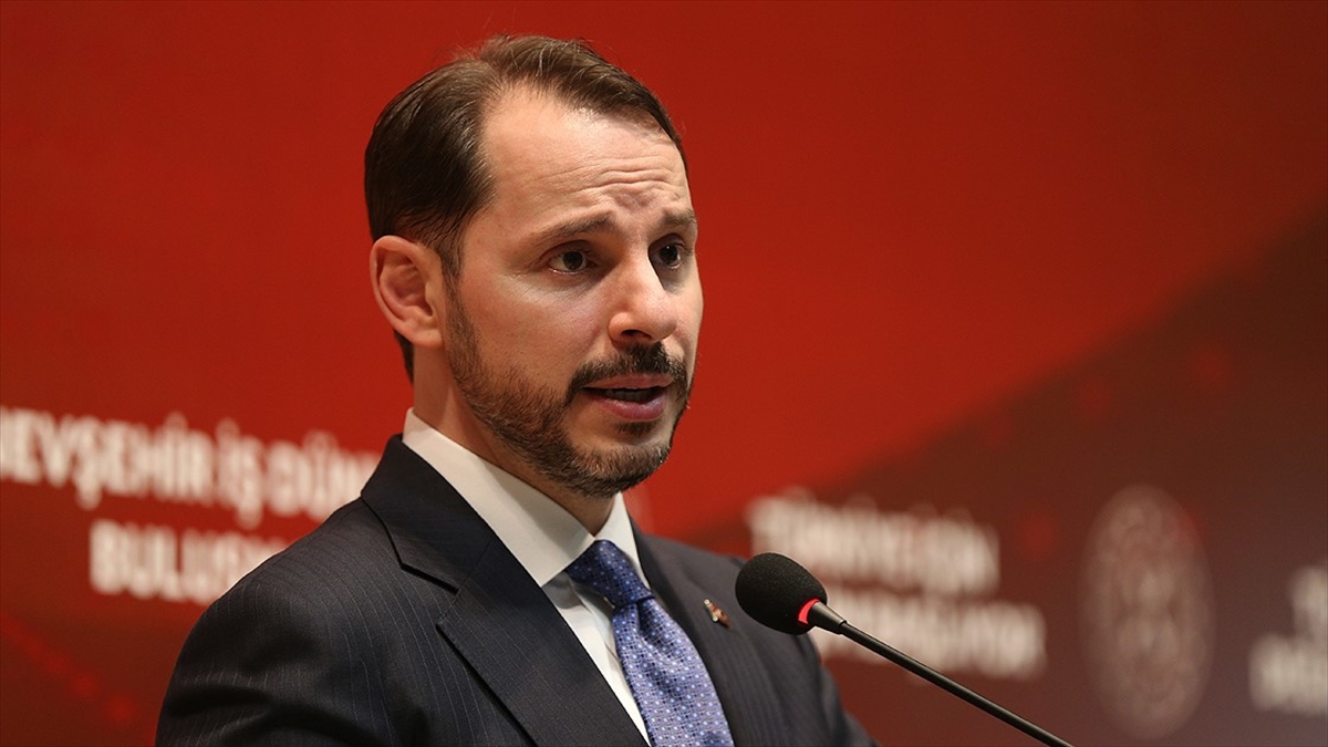 Bakan Albayrak: Bankaların aldığı ücret ve komisyonlara standart getirildi