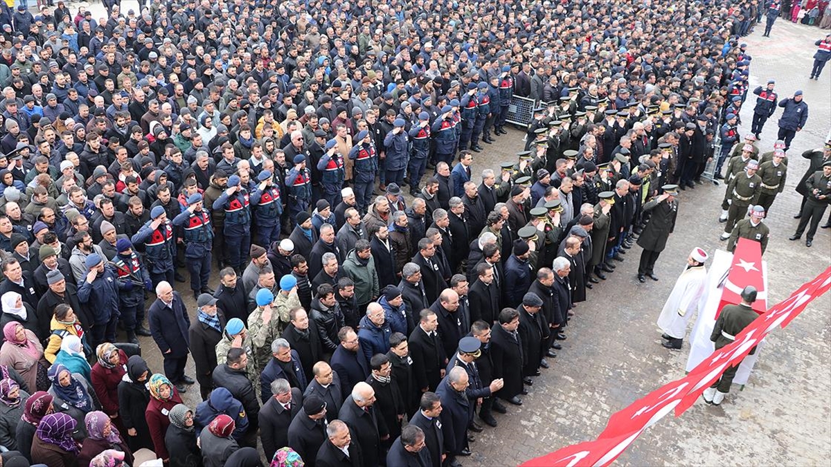 Türkiye şehitlerini uğurladı