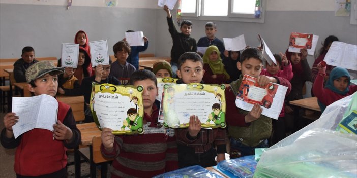 Suriye'nin kuzeyinde koronavirüs nedeniyle eğitime ara verildi